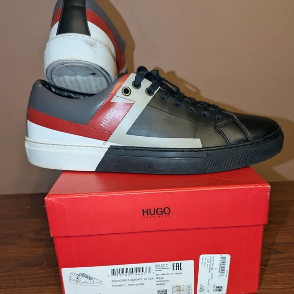 Hugo Boss Color-Blocked Sneakers Black Red White